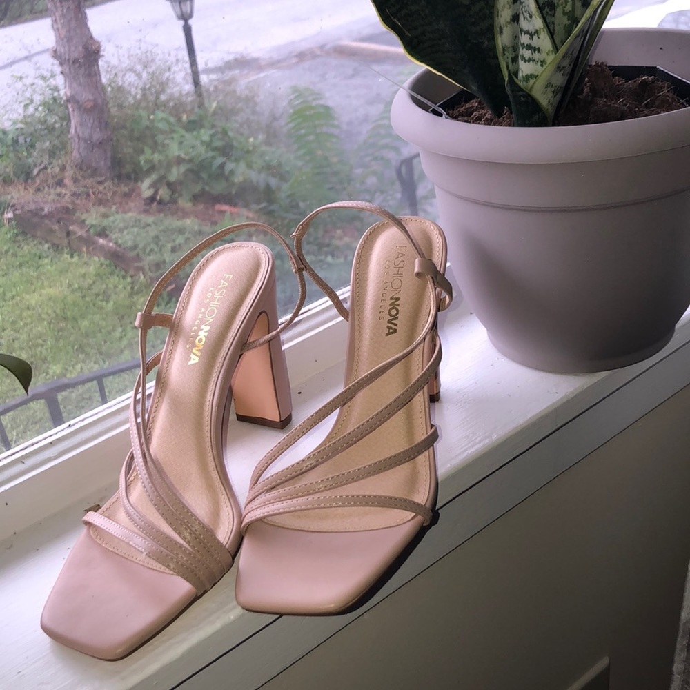 Fashion nova nude block heel